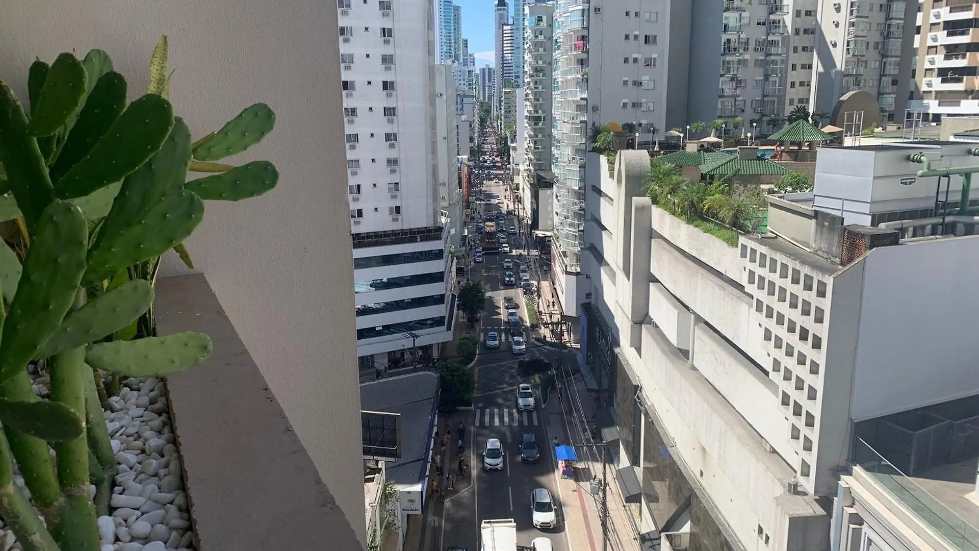 Conforto E Espaco Na Quadra Mar Balneário Camboriú Apartment