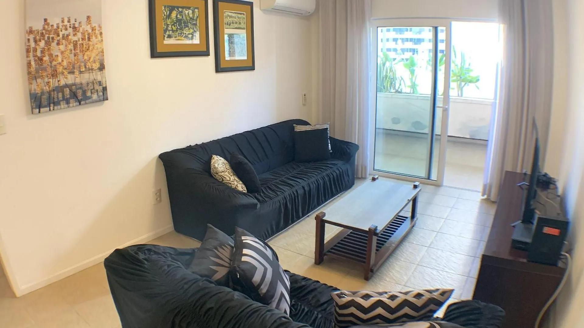 Conforto E Espaco Na Quadra Mar Balneário Camboriú Apartment